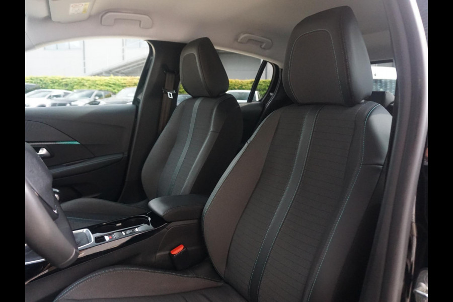Peugeot 208 1.2 PureTech Allure Pack Keyless entry