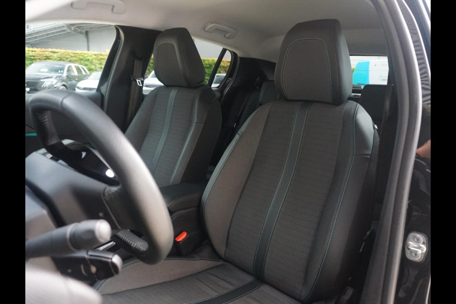 Peugeot 208 1.2 PureTech Allure Pack Keyless entry