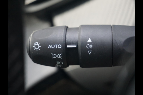 Peugeot 208 1.2 PureTech Allure Pack Keyless entry