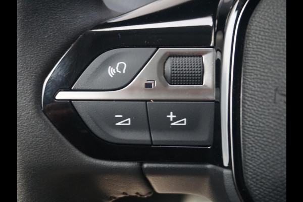 Peugeot 208 1.2 PureTech Allure Pack Keyless entry