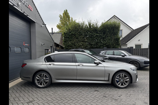 BMW 7 Serie 750Li xDrive High Executive M-Sport | Panoramadak | Sky Lounge | TV Schermen | Massage | Bowers & Wilkins |