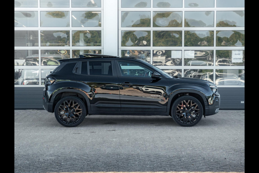 Jeep Avenger 1.2 e-Hybrid Summit | Infotainment Pack | Schuif/Kanteldak | Leder&Winter Pack | 19" Brute velgen