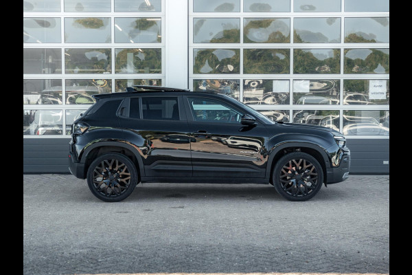 Jeep Avenger 1.2 e-Hybrid Summit | Infotainment Pack | Schuif/Kanteldak | Leder&Winter Pack | 19" Brute velgen
