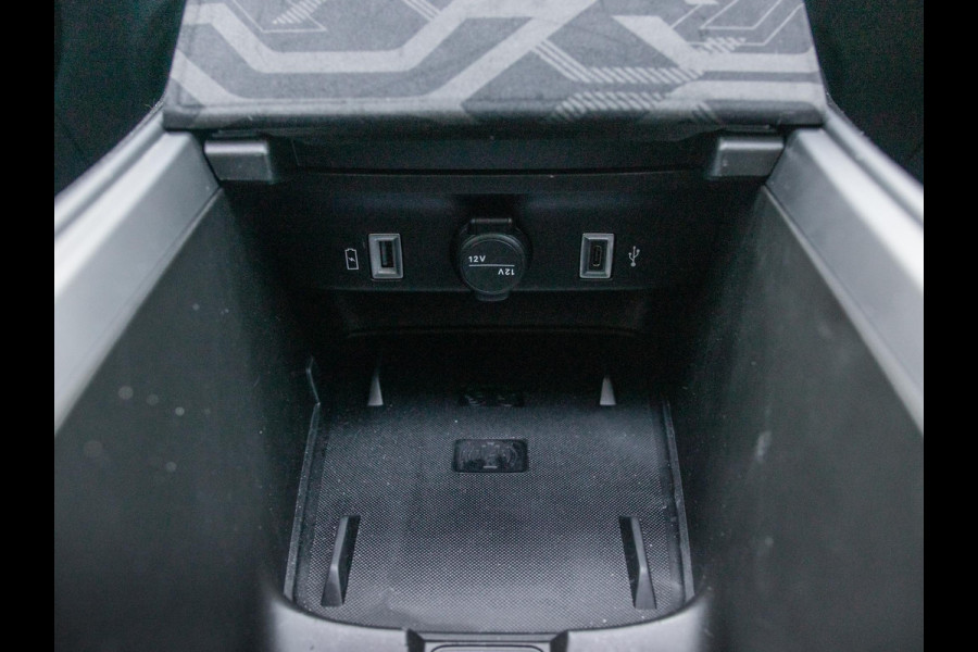 Jeep Avenger 1.2 e-Hybrid Summit | Infotainment Pack | Schuif/Kanteldak | Leder&Winter Pack | 19" Brute velgen
