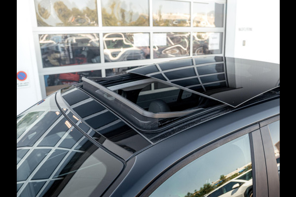 Jeep Avenger 1.2 e-Hybrid Summit | Infotainment Pack | Schuif/Kanteldak | Leder&Winter Pack | 19" Brute velgen