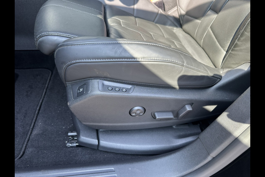 DS 7 Crossback Crossback 300pk E-Tense 4x4 Louvre (Elektrisch Schuifdak - Leder incl verwarming/koeling/massage/geheugen - NightVision - Focal