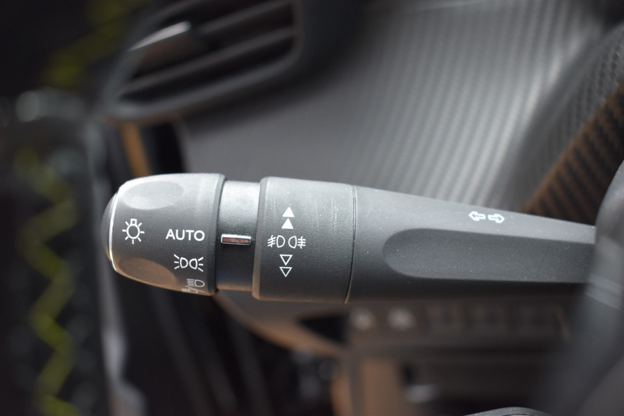 Peugeot e-2008 EV GT Première 50 kWh 1e eigenaar nl auto Panoramadak