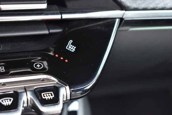 Peugeot e-2008 EV GT Première 50 kWh 1e eigenaar nl auto Panoramadak