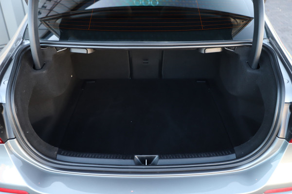 Mercedes-Benz A-Klasse 180 Business Solution Luxury | 136PK | Sfeerverlichting+ | Stoelverw. | Widescreen | Camera | Clima | Carplay | 2020.