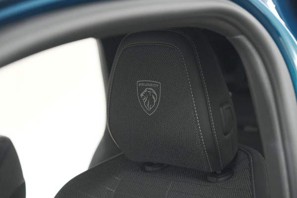 Peugeot 5008 1.2 Hybrid 136 GT 7p | Adaptieve Cruise Control | Camera | Elektrische Kofferklep | Stoelverwarming