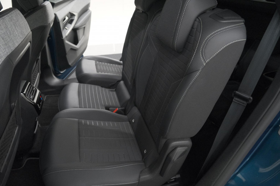 Peugeot 5008 1.2 Hybrid 136 GT 7p | Adaptieve Cruise Control | Camera | Elektrische Kofferklep | Stoelverwarming