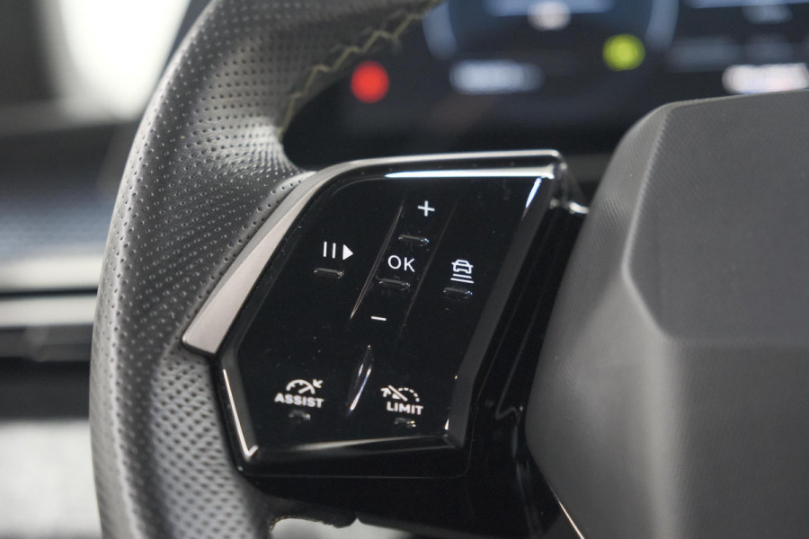 Peugeot 5008 1.2 Hybrid 136 GT 7p | Adaptieve Cruise Control | Camera | Elektrische Kofferklep | Stoelverwarming