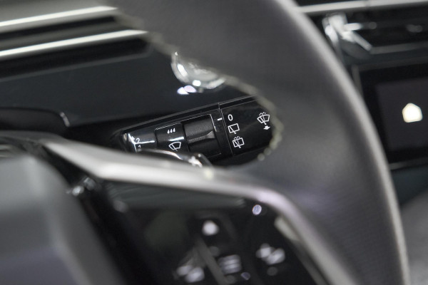 Peugeot 5008 1.2 Hybrid 136 GT 7p | Adaptieve Cruise Control | Camera | Elektrische Kofferklep | Stoelverwarming