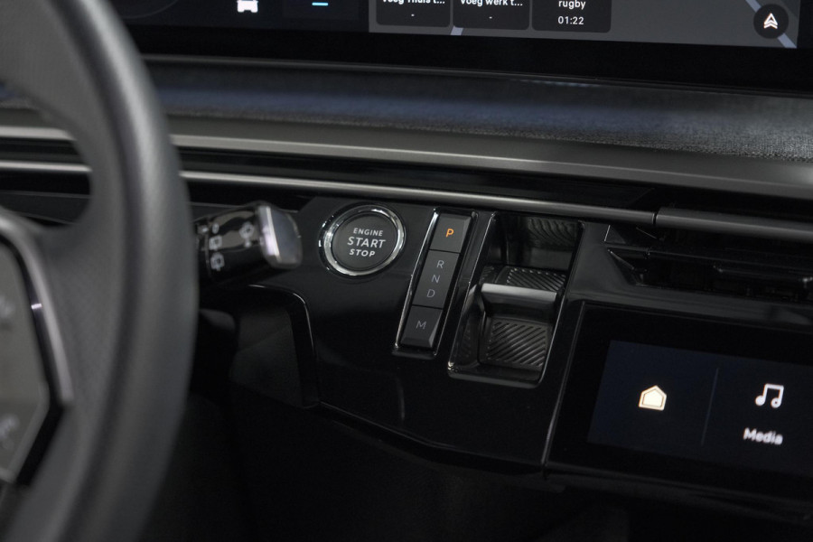 Peugeot 5008 1.2 Hybrid 136 GT 7p | Adaptieve Cruise Control | Camera | Elektrische Kofferklep | Stoelverwarming