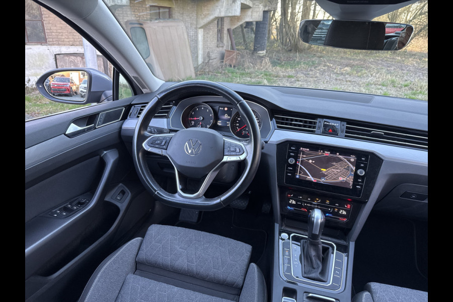 Volkswagen Passat Variant 1.5 TSI 150PK DSG BUSINESS CAMERA/NAVI/CARPLAY