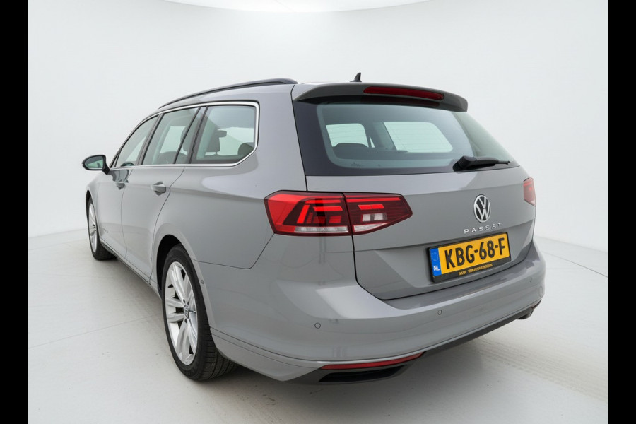 Volkswagen Passat Variant 1.5 TSI 150PK DSG BUSINESS CAMERA/NAVI/CARPLAY