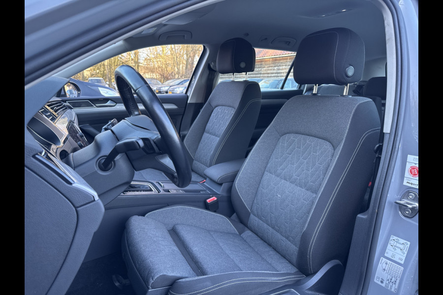Volkswagen Passat Variant 1.5 TSI 150PK DSG BUSINESS CAMERA/NAVI/CARPLAY
