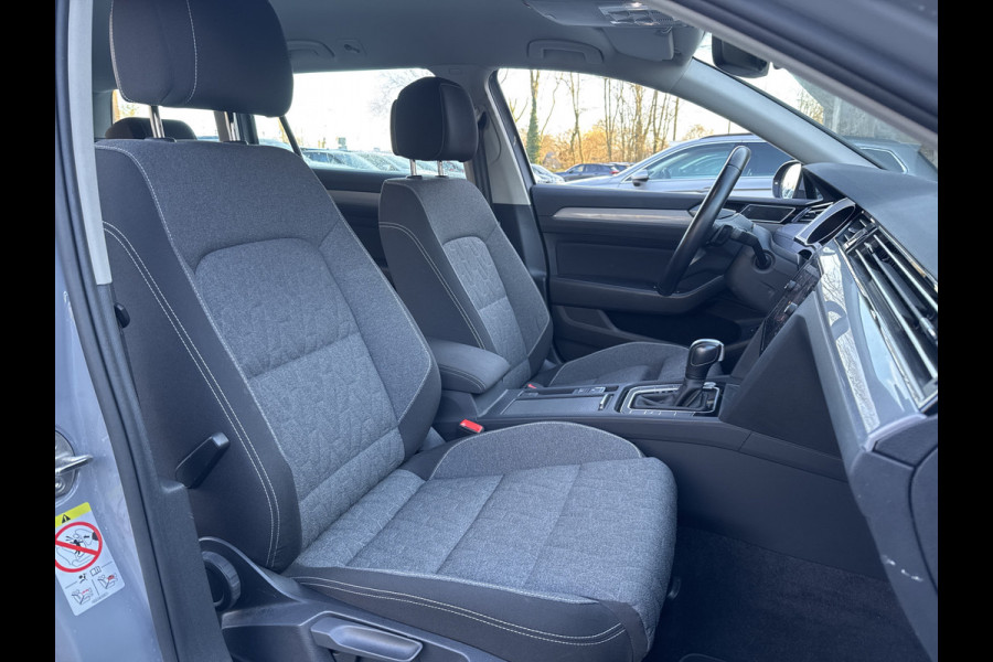 Volkswagen Passat Variant 1.5 TSI 150PK DSG BUSINESS CAMERA/NAVI/CARPLAY