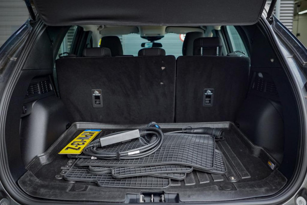 Ford Kuga 2.5 PHEV Cool & Connect / Magnetic Grey Metallic / Incl BTW
