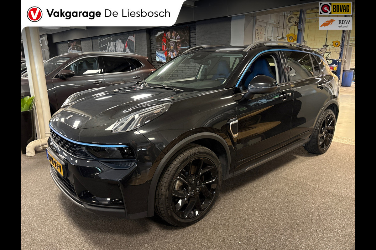 Lynk & Co 01 1.5 / pano / navi / camera / Infinity / memory / elec klep / Apple Android carplay