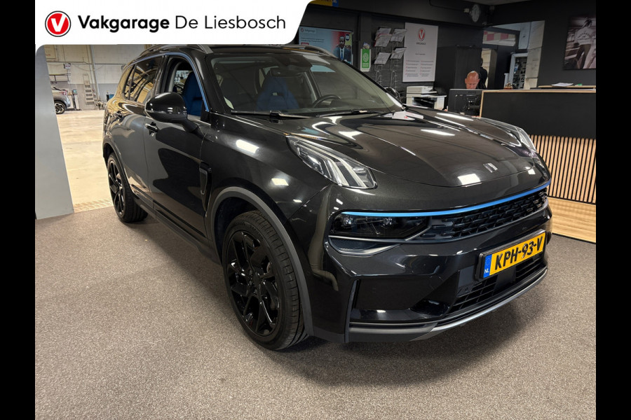Lynk & Co 01 1.5 / pano / navi / camera / Infinity / memory / elec klep / Apple Android carplay