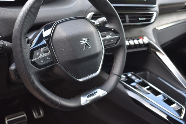 Peugeot 5008 1.2 GT 7-persoons Pano Autmaat