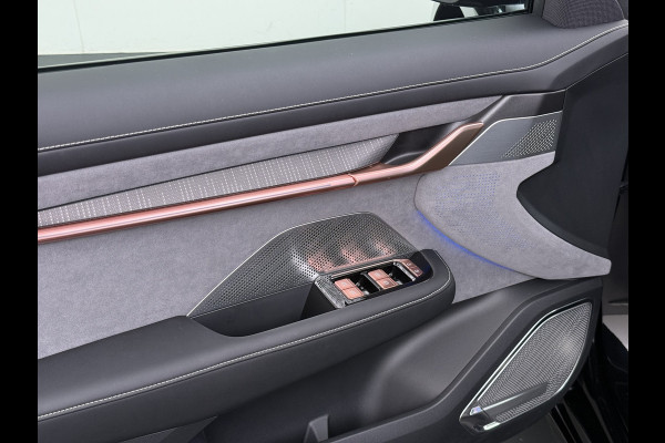 ZEEKR 001 AWD Performance 544PK 100kWh SOH 97% Panoramadak Warmtepomp 360°Camera Adap.Cruise Navi Ecc Stoel+Stuur+Achterbankverwarming Hea Lmv 22" Pdc Elek.Achterklep Matrix Led Apple Carplay/Android Auto Draadloze telefoonlader 2.000kg Trekvermogen! 1e Eigenaar Origineel Nederlandse Auto
