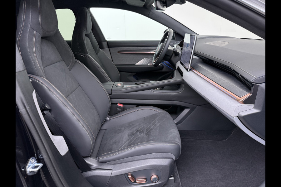 ZEEKR 001 AWD Performance 544PK 100kWh SOH 97% Panoramadak Warmtepomp 360°Camera Adap.Cruise Navi Ecc Stoel+Stuur+Achterbankverwarming Hea Lmv 22" Pdc Elek.Achterklep Matrix Led Apple Carplay/Android Auto Draadloze telefoonlader 2.000kg Trekvermogen! 1e Eigenaar Origineel Nederlandse Auto