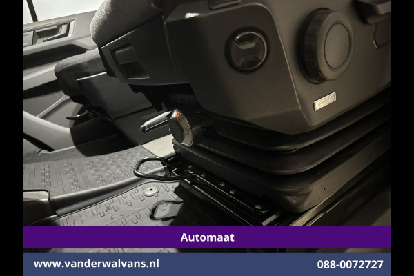 Volkswagen Crafter 2.0 TDI 141pk Automaat L3H3 L2H2 Euro6 Airco | Camera | Apple Carplay | 3000kg Trekhaak | Adaptieve Cruisecontrol Android Auto, Chauffeursstoel, Parkeersensoren, Stoelverwarming, Tachograaf