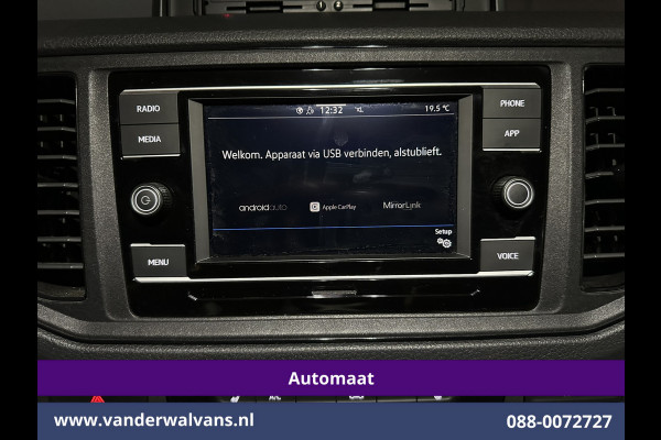 Volkswagen Crafter 2.0 TDI 141pk Automaat L3H3 L2H2 Euro6 Airco | Camera | Apple Carplay | 3000kg Trekhaak | Adaptieve Cruisecontrol Android Auto, Chauffeursstoel, Parkeersensoren, Stoelverwarming, Tachograaf