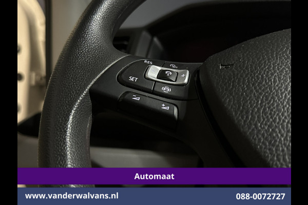 Volkswagen Crafter 2.0 TDI 141pk Automaat L3H3 L2H2 Euro6 Airco | Camera | Apple Carplay | 3000kg Trekhaak | Adaptieve Cruisecontrol Android Auto, Chauffeursstoel, Parkeersensoren, Stoelverwarming, Tachograaf