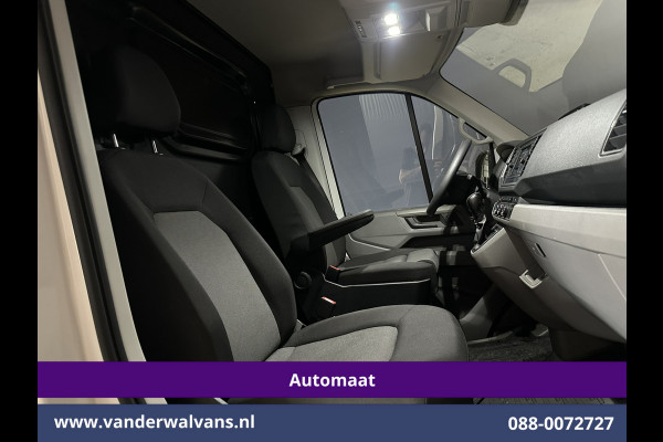 Volkswagen Crafter 2.0 TDI 141pk Automaat L3H3 L2H2 Euro6 Airco | Camera | Apple Carplay | 3000kg Trekhaak | Adaptieve Cruisecontrol Android Auto, Chauffeursstoel, Parkeersensoren, Stoelverwarming, Tachograaf