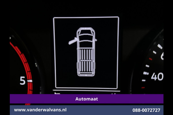 Volkswagen Crafter 2.0 TDI 141pk Automaat L3H3 L2H2 Euro6 Airco | Camera | Apple Carplay | 3000kg Trekhaak | Adaptieve Cruisecontrol Android Auto, Chauffeursstoel, Parkeersensoren, Stoelverwarming, Tachograaf