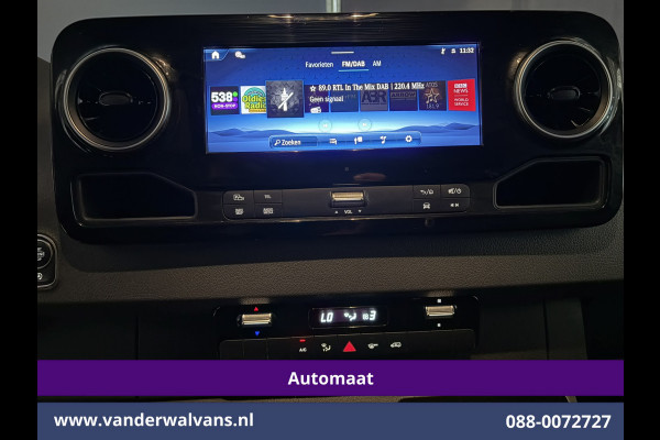 Mercedes-Benz Sprinter 317 CDI 170pk 9G-Tronic Automaat L2H2 Facelift Euro6 Airco | Camera | XXL Navigatie | Cruisecontrol | LED Chauffeursstoel, Parkeersensoren, Stoelverwarming, Bijrijdersbank