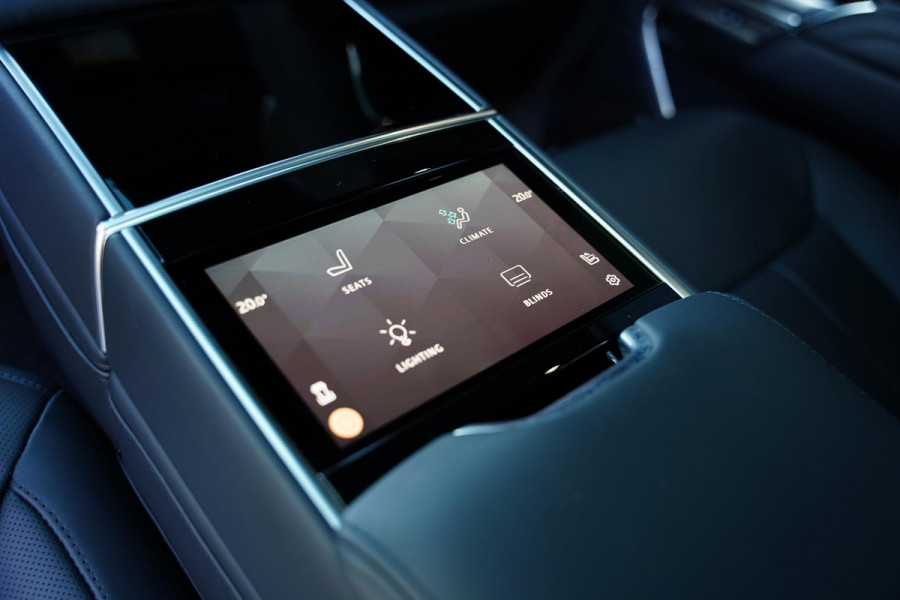 Land Rover Range Rover P 550 E Autobiography / Massage Stoelen / Head Up / Panoramadak