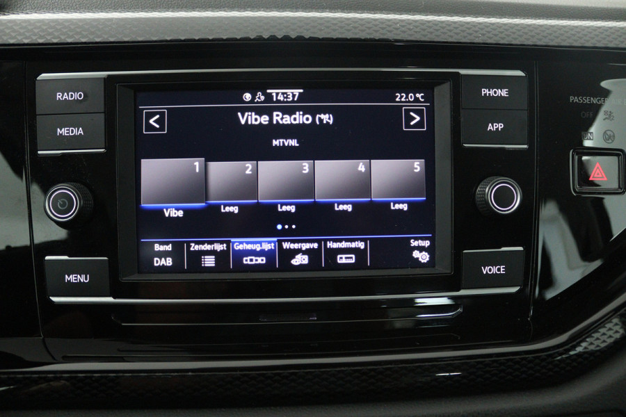 Volkswagen Polo 1.0 TSI Life (CARPLAY, PARKEERSENSOREN, CRUISE CONTROL ADAPTIEF)