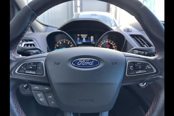 Ford Kuga 1.5 150pk ST Line 150 PK | LED + Xenon-pack | Navi | Climate | Cruise Control | Stuur & Stoelverwarming | Elektr. Achterklep |