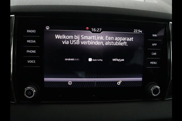 Škoda Karoq 1.5 TSI ACT Business Edition | Stoelverwarming | Navigatie | Carplay | Sfeerverlichting | Climate control | Park assist | Trekhaak