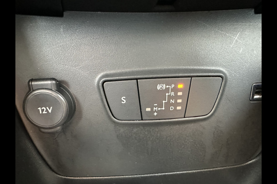 Citroën C3 Aircross 130PK eat6 Automaat MAX (NAVIGATIE - CAMERA - CLIMATE CONTROL - HEAD UP DISPLAY - KEYLESS ENTRY)