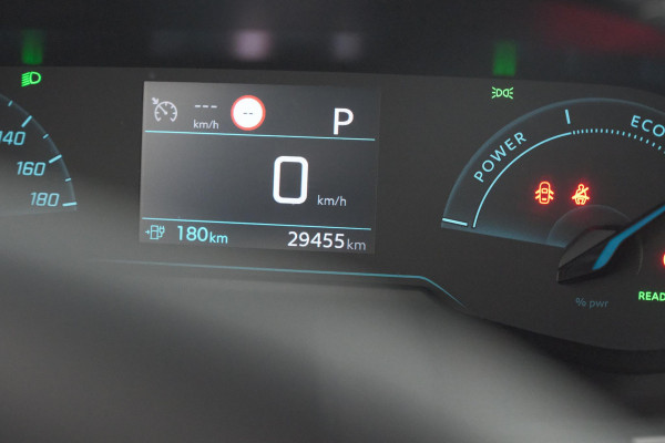 Peugeot 208 EV Allure 50 kWh | 98,9% SOH | 11 KW Lader | Navigatie | Parkeersensoren