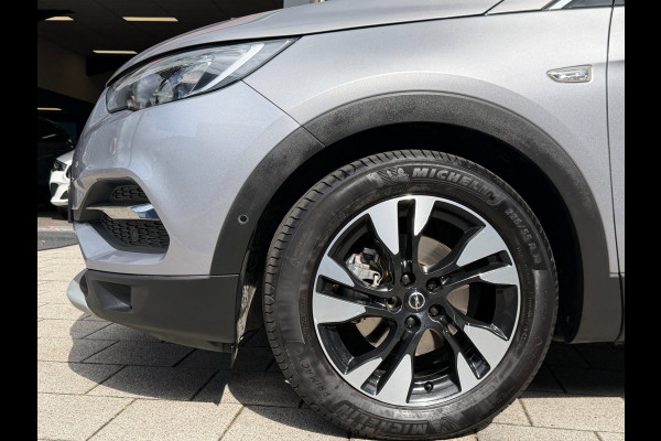 Opel Grandland X 1.2 Turbo Innovation - AUTOMAAT I Navigatie / Apple CarPlay I Airco I LED I PDC I Sport velgen I