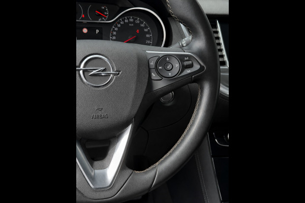 Opel Grandland X 1.2 Turbo Innovation - AUTOMAAT I Navigatie / Apple CarPlay I Airco I LED I PDC I Sport velgen I