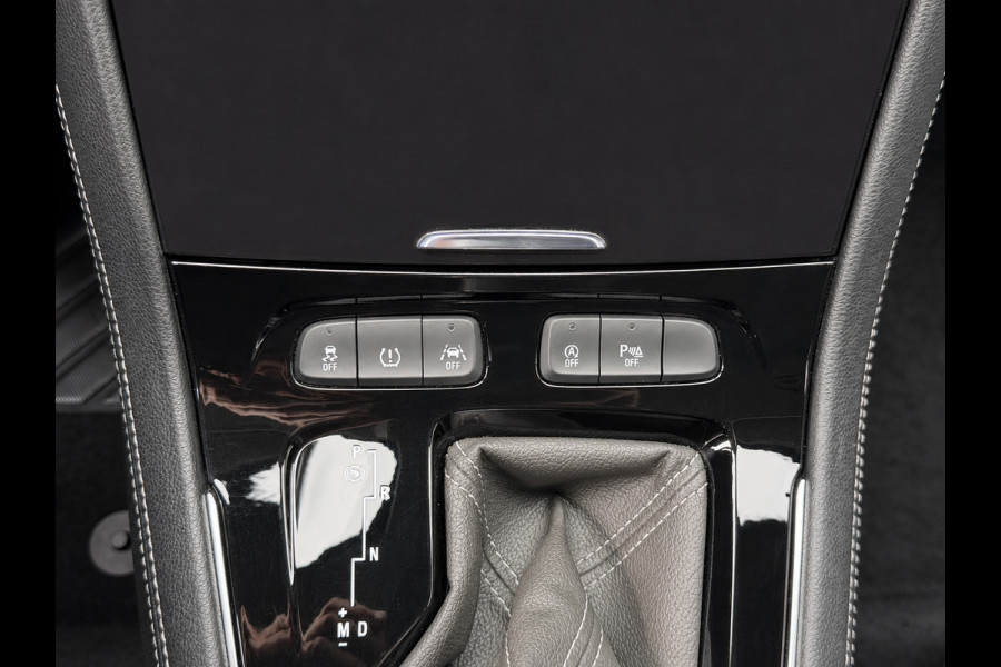 Opel Grandland X 1.2 Turbo Innovation - AUTOMAAT I Navigatie / Apple CarPlay I Airco I LED I PDC I Sport velgen I
