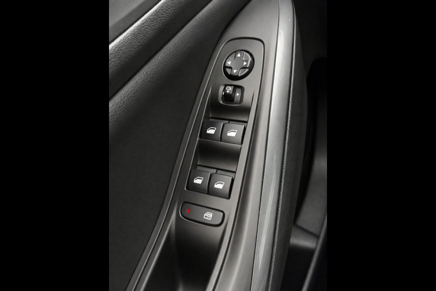 Opel Grandland X 1.2 Turbo Innovation - AUTOMAAT I Navigatie / Apple CarPlay I Airco I LED I PDC I Sport velgen I