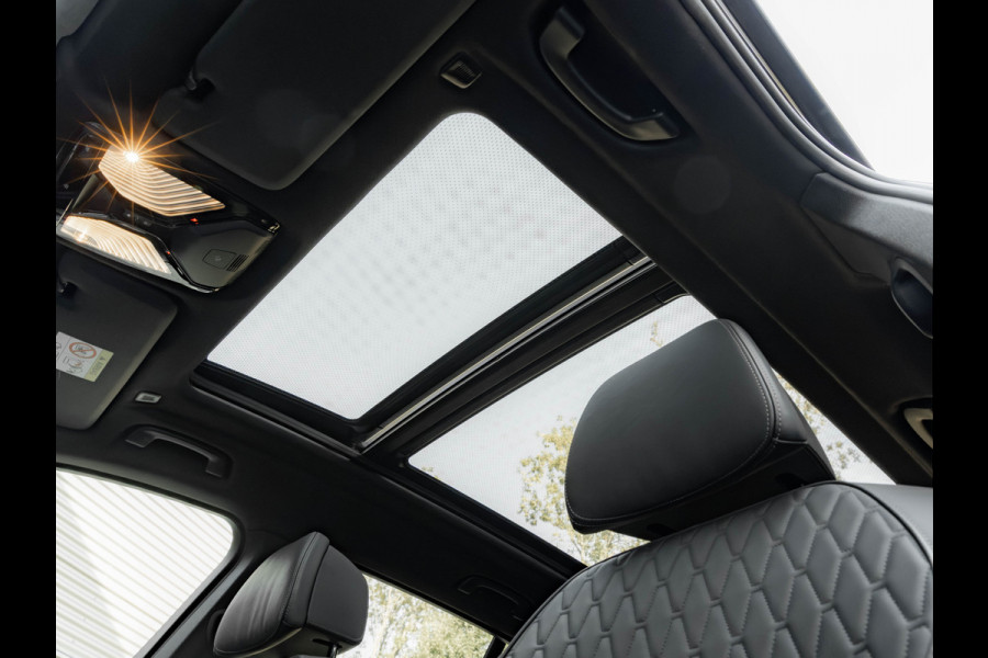 BMW X5 xDrive45e M-Sport - Skylounge - Active Steering - Trekhaak - Nappa Comfortzetels