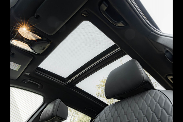 BMW X5 xDrive45e M-Sport - Skylounge - Active Steering - Trekhaak - Nappa Comfortzetels