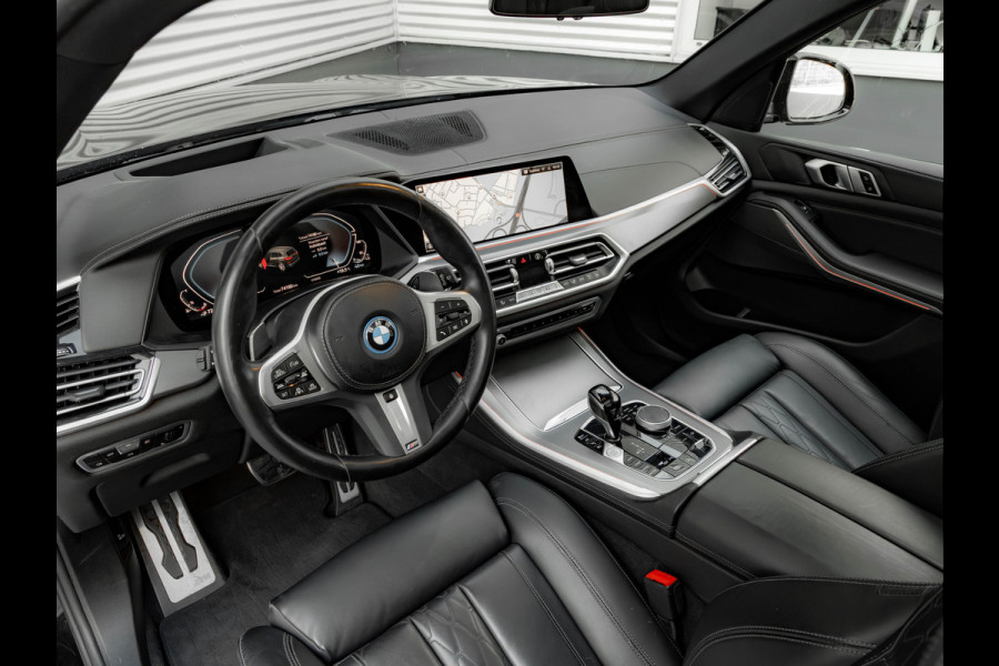 BMW X5 xDrive45e M-Sport - Skylounge - Active Steering - Trekhaak - Nappa Comfortzetels