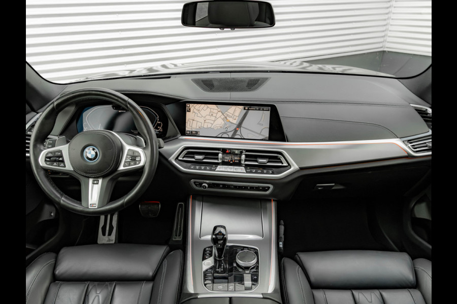 BMW X5 xDrive45e M-Sport - Skylounge - Active Steering - Trekhaak - Nappa Comfortzetels
