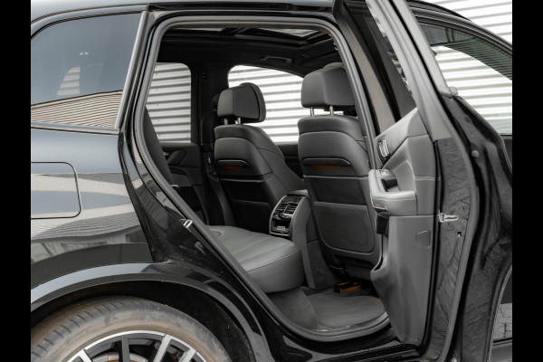 BMW X5 xDrive45e M-Sport - Skylounge - Active Steering - Trekhaak - Nappa Comfortzetels