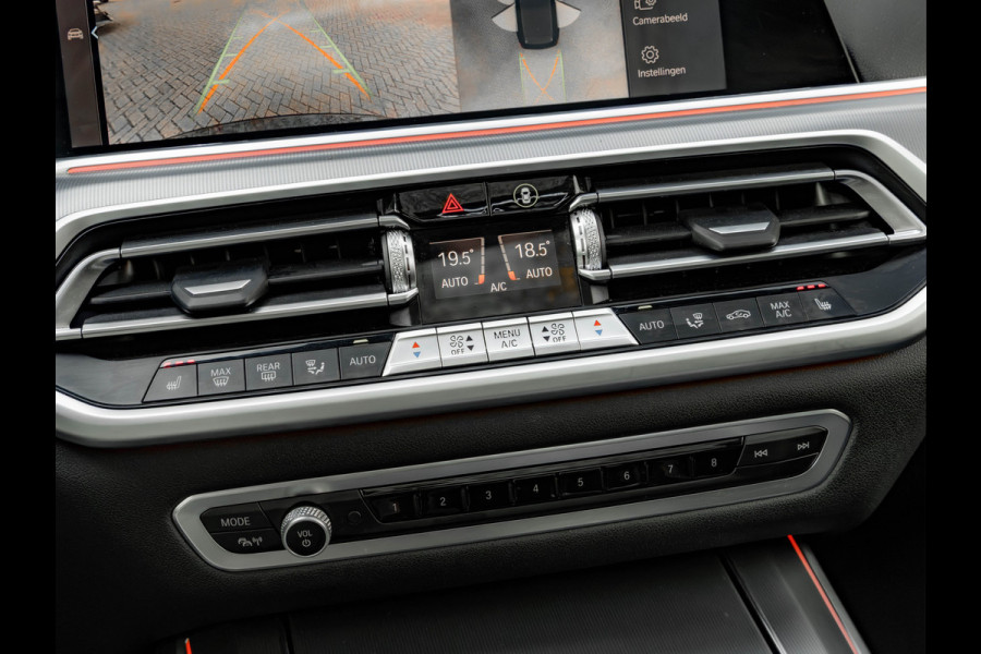BMW X5 xDrive45e M-Sport - Skylounge - Active Steering - Trekhaak - Nappa Comfortzetels